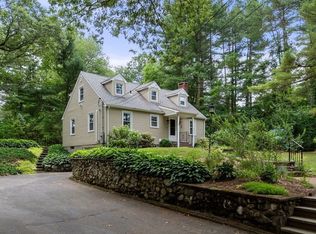 9 Smith St, Rehoboth, MA 02769