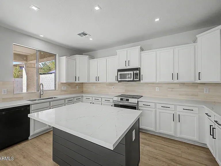 7062 W Andrew Ln — Photo 22