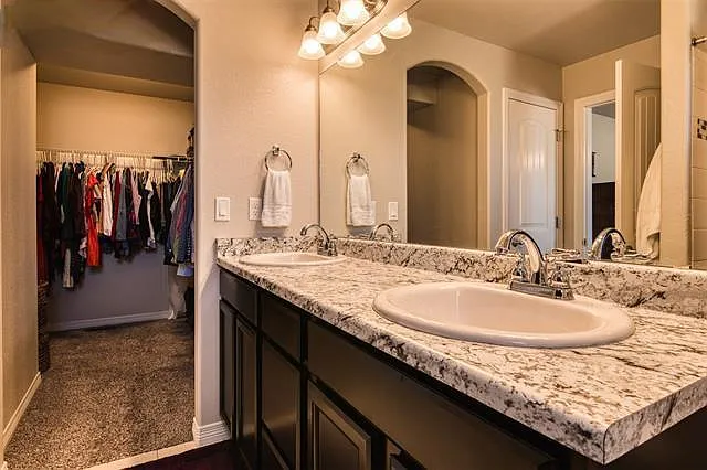 11944 Eagle Crest Ct — Photo 12