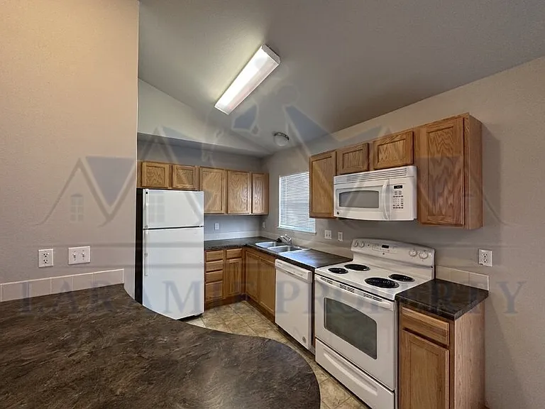 415 Mitchell St #F-4 — Photo 7