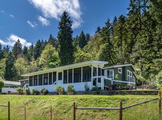 562 Valley Rd, Roseburg, OR 97471