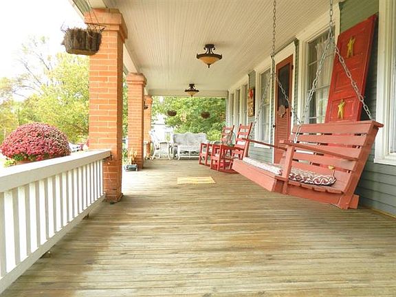 5th image of 703 N Parmele St