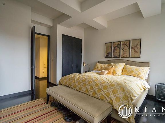 4th image of 20 Pine St APT 2604
