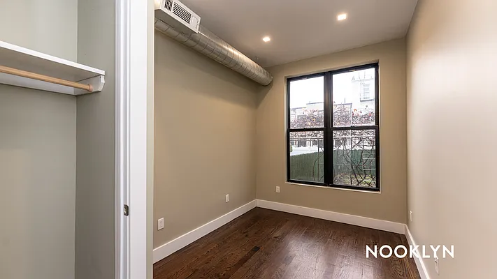 Rented by Nooklyn NYC LLC | media 26