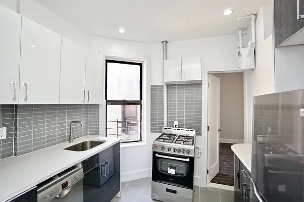 Rented by BRICK & GALO REALTY CORP | media 23