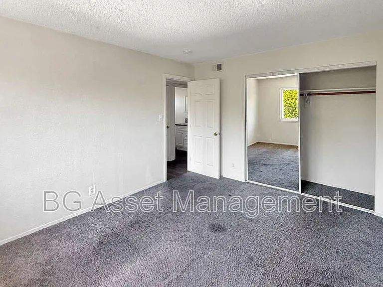 4110 34th Ave #4 — Photo 10