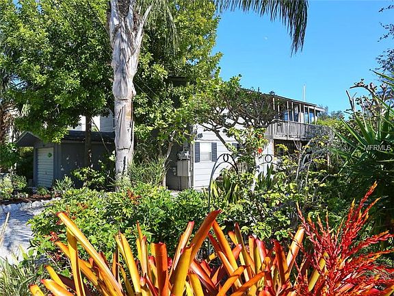 2nd image of 515 South Dr