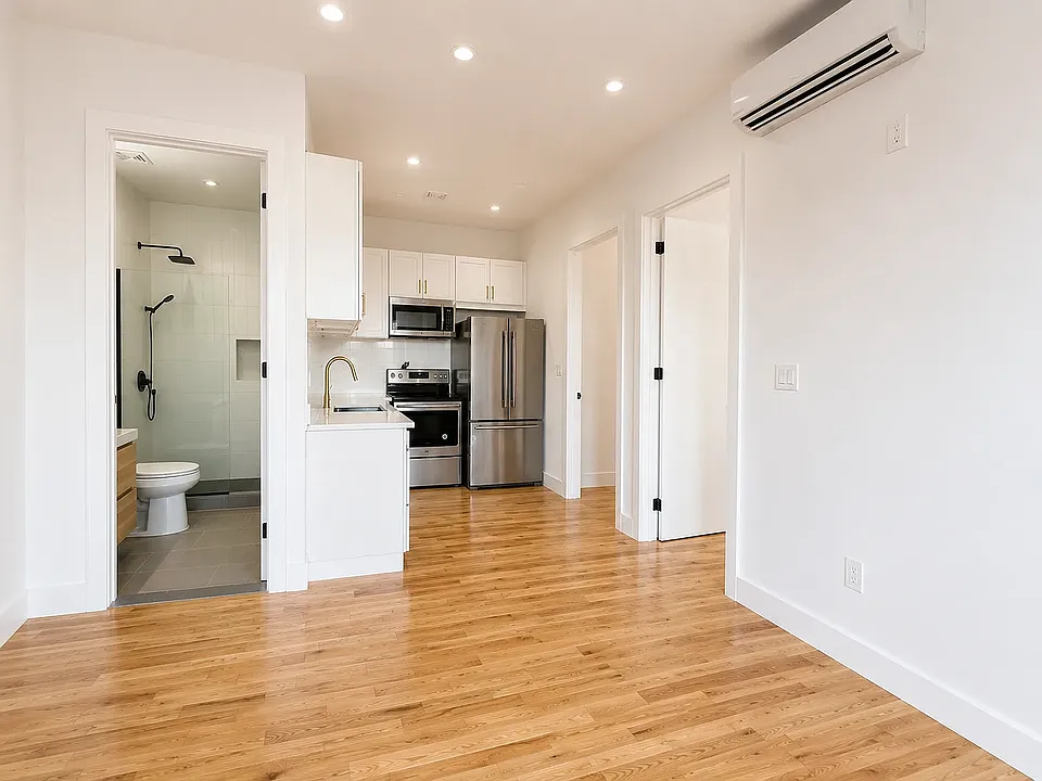 704 Decatur St #2F