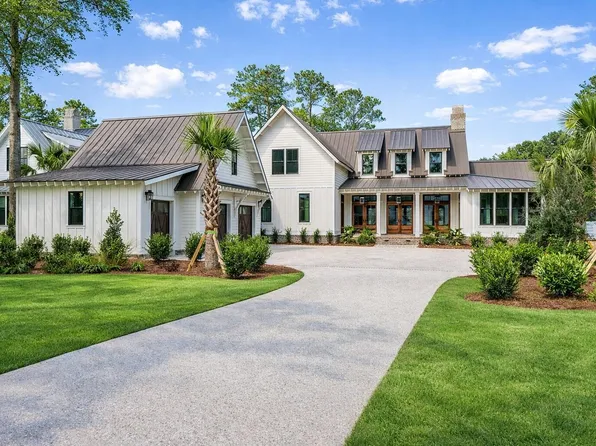 114 Peninsula Dr, Ravenel, SC 29470