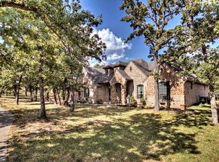 2800 Windsor Oaks Ln, Cleburne, TX 76031