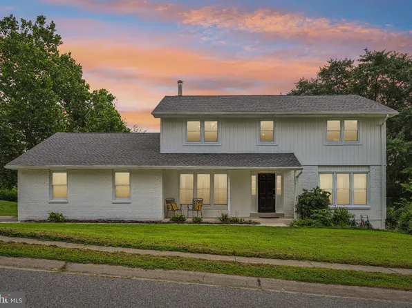 11 Kenwick Rd, Hockessin, DE 19707