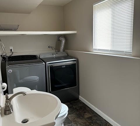 4th image of 1061 Wiloma Dr