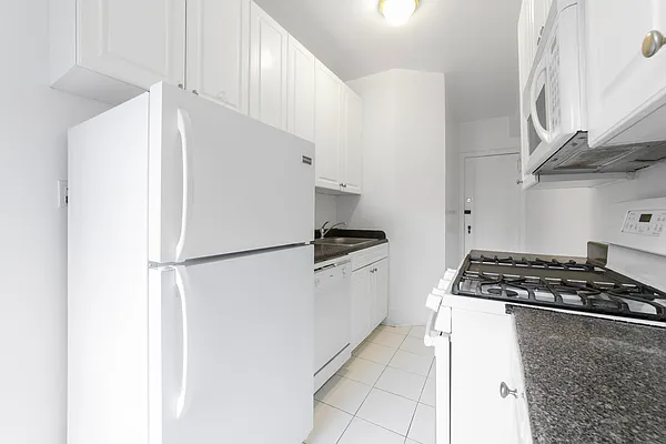 Rented by MNS | media 10