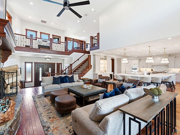 4th image of 2658 E Cliff Rose Ct