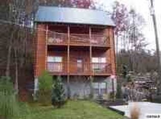 411 Ogle Dr, Pigeon Forge, TN 37863