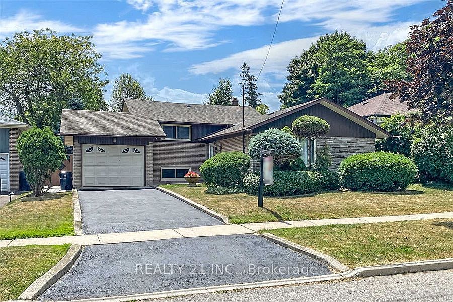 1st image of 25 Knowlton Dr S