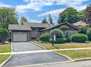 25 Knowlton Dr S, Toronto, ON M1M2G8