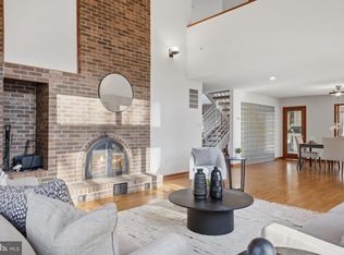 8095 Plowden Dr, La Plata, MD 20646