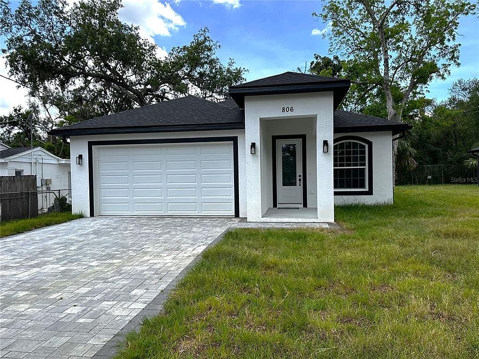 1st image of 806 W LOWRY LANE