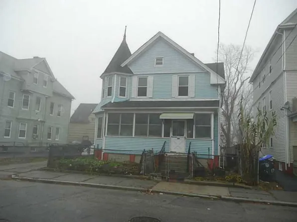 23 Corinth St, Providence, RI 02907