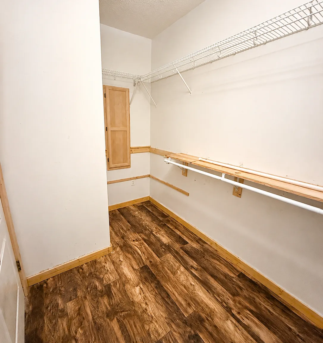3 bed, 1996 sqft, $2,700 — Photo 3
