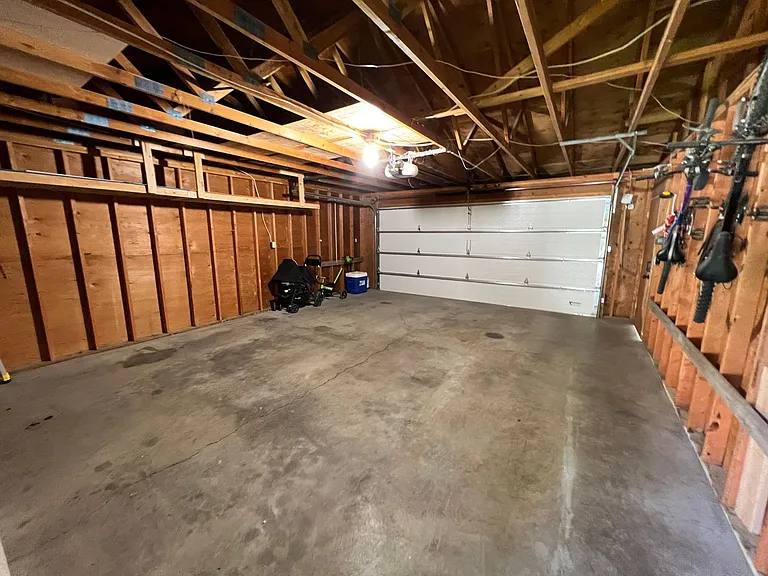 505 Deer Dr — Photo 16
