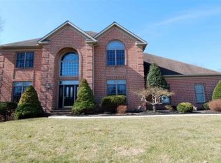 1401 Brittany Dr, York, PA 17404