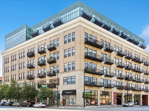 1645 W Ogden Ave Unit 521, Chicago, IL 60612