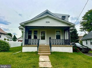 229 Warren St, Willow Grove, PA 19090