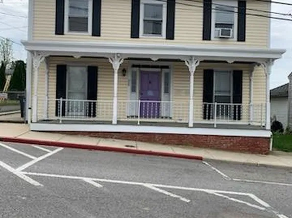 25 N Main St, Smithsburg, MD 21783