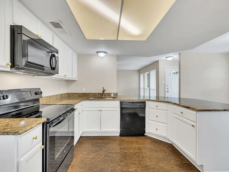 5033 Winder Ct — Photo 14