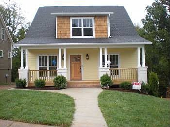 1st image of 1015 Garnett Ave