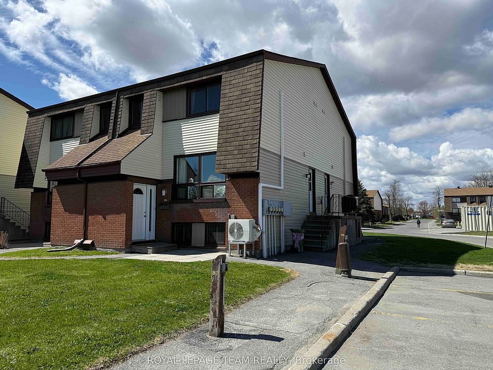 1st image of 23 A Woodvale Grn