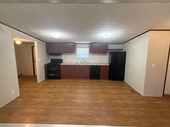 4th image of 1602 S Lowry St #1