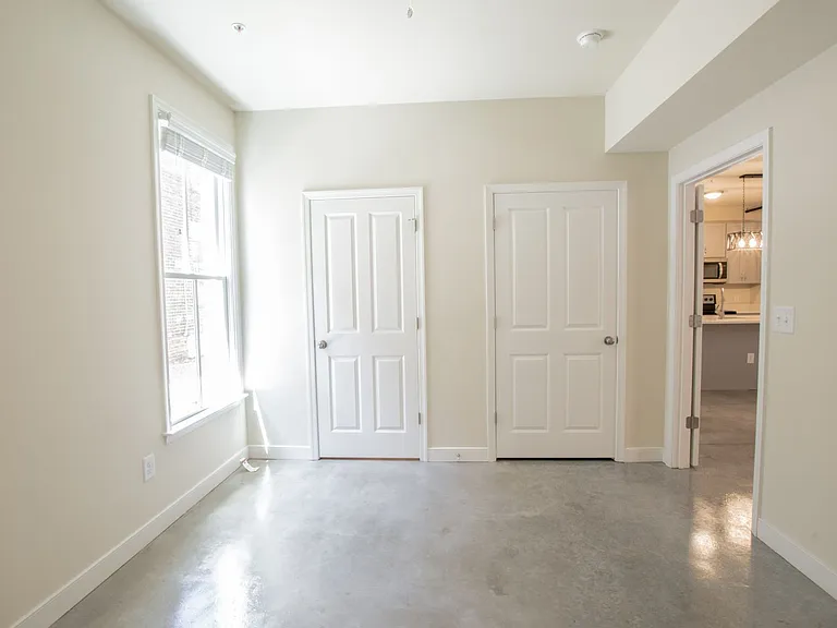 808 N 21st St — Photo 10