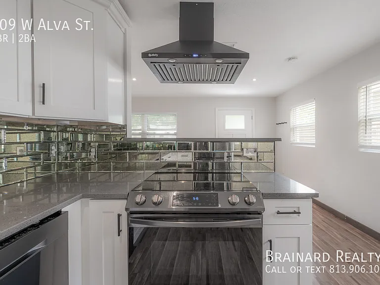 309 W Alva St — Photo 6