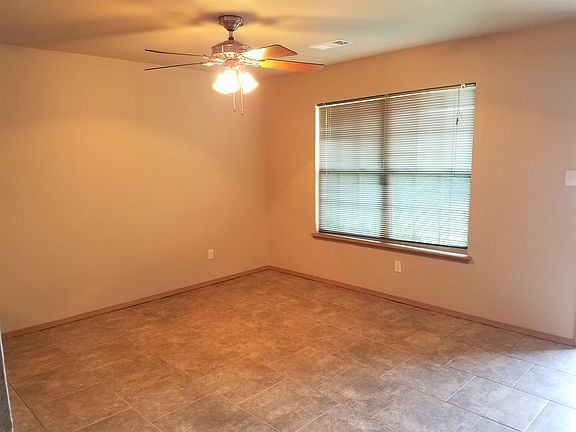 2nd image of 1540-B N 24th St