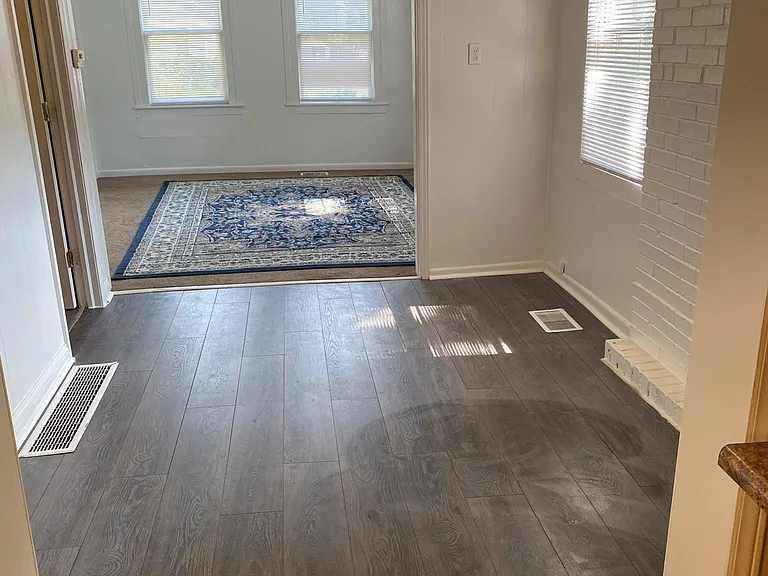 312 S Mulberry St — Photo 15