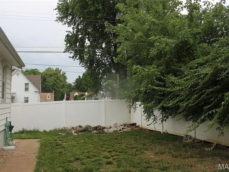 3818 Wabash Ave — Photo 11