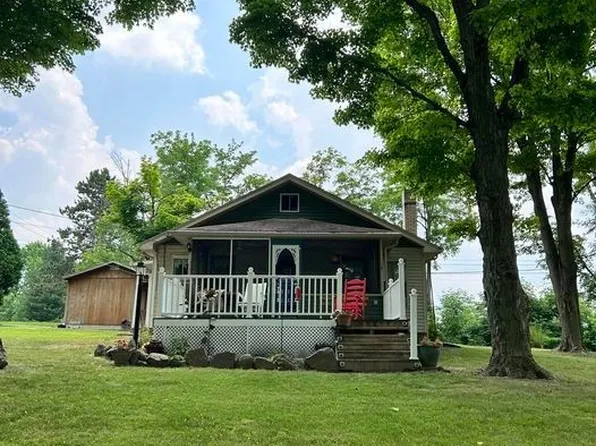 10671 W Western Reserve Rd, North Benton, OH 44449
