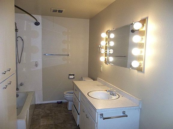 2nd image of 6521 Kyle Ave #6521