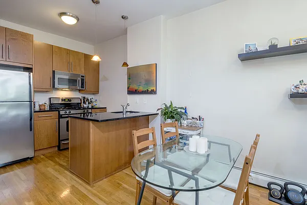 Rented by Town Residential | media 15