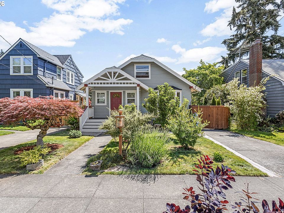 1st image of 7642 SE 18th Ave