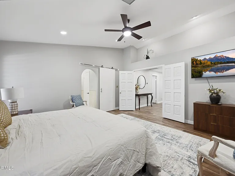 10432 W Avalon Dr — Photo 38