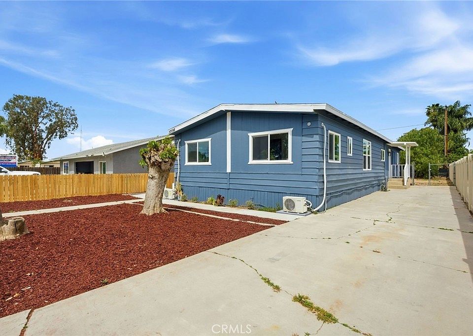1st image of 33098 Finch St