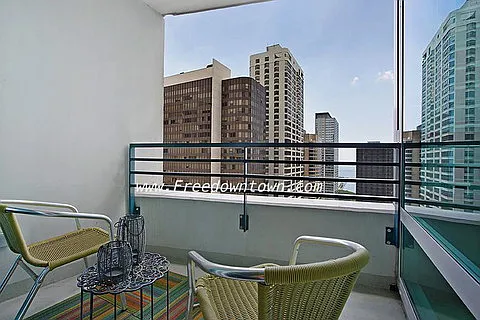 235 E Grand Ave #815 — Photo 4