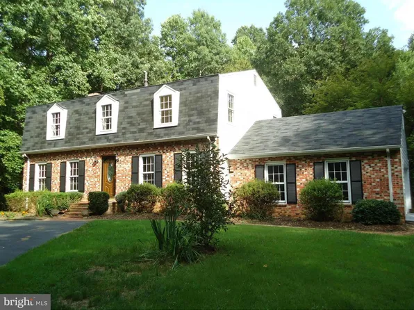 6401 Wolf Run Hunt Ct, Fairfax Station, VA 22039