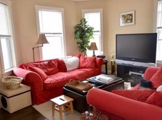 173 Newton St UNIT 1, Waltham, MA 02453