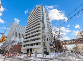200 Bay St #901, Ottawa, ON K1R 7W8