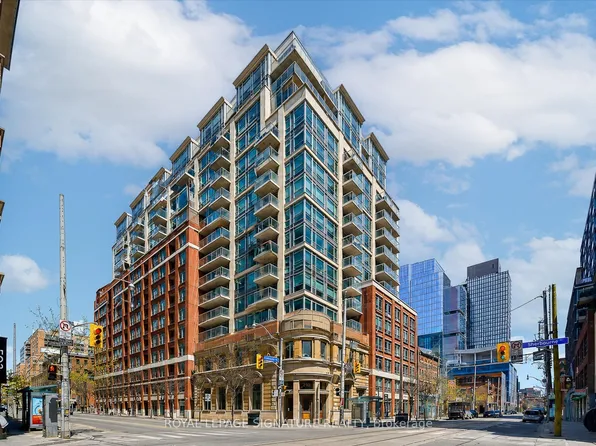 230 King St E #1223, Toronto, ON M5A 1K5